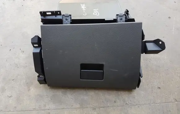 Ford Focus C-MAX Glove box