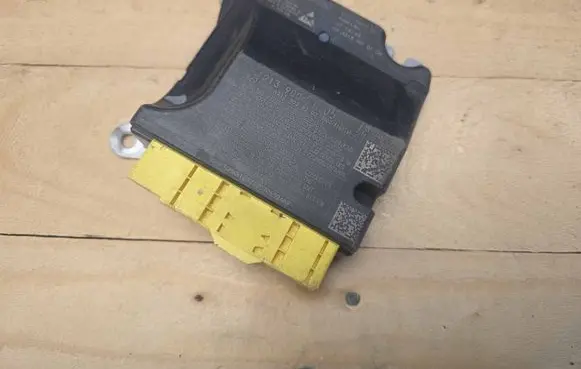 Mercedes-Benz E W213 Airbag control unit/module A2139007105