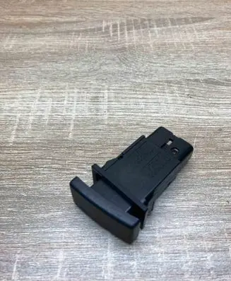 Toyota Avensis T250 Hazard light switch 157963 TR9503