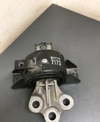 Opel Mokka Gearbox mount