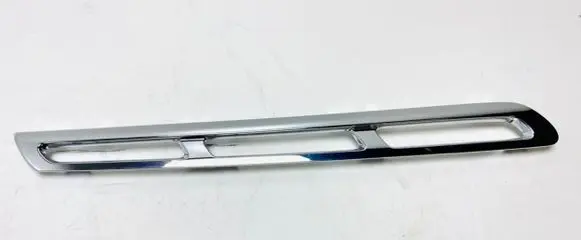 Mercedes-Benz GL X166 Front bumper upper radiator grill A1668882085 1668882085