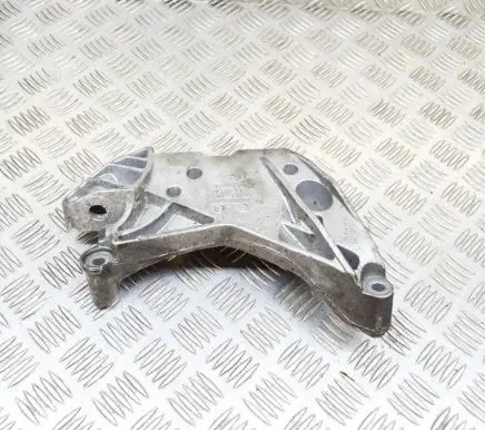 Audi A3 S3 8V Engine mounting bracket 06J199207P