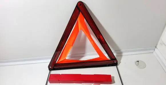 Audi A6 Allroad C7 Emergency warning sign 8K0860251