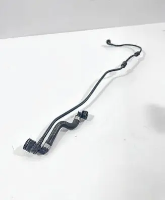 Engine coolant pipe/hose