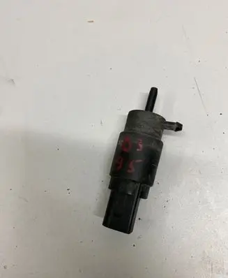 Mercedes-Benz E W211 Windscreen/windshield washer pump 3090179