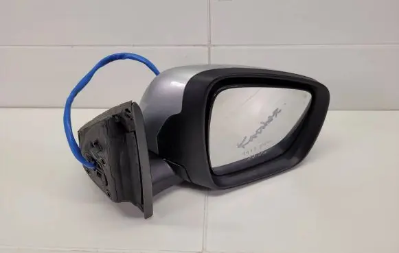 Renault Kadjar Front door electric wing mirror 13003180
