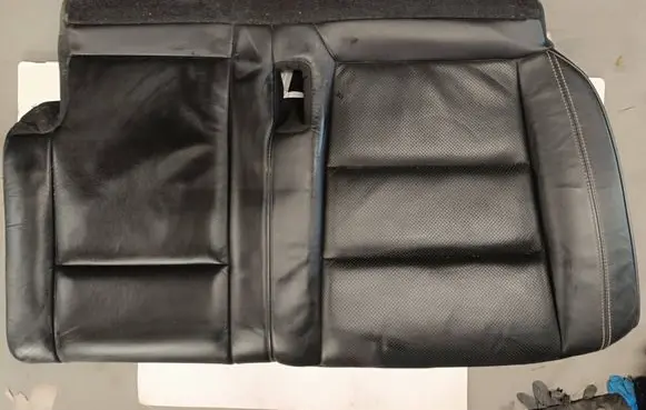 Jeep Grand Cherokee Rear seat DOCW64905 D4CWGLX965501N3