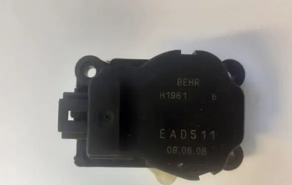 Renault Mascott Intake manifold valve actuator/motor H1961 EAD511