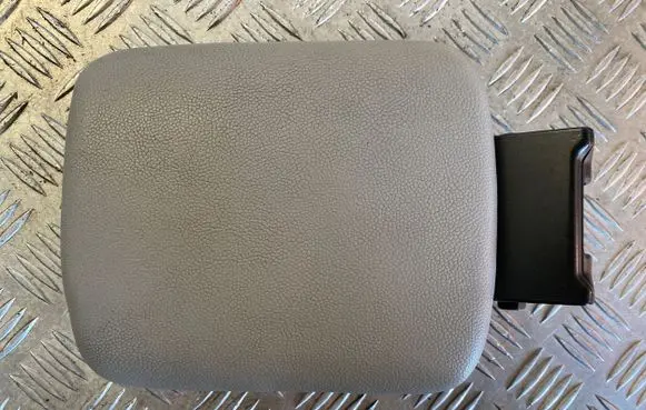 Volvo S40 Armrest 