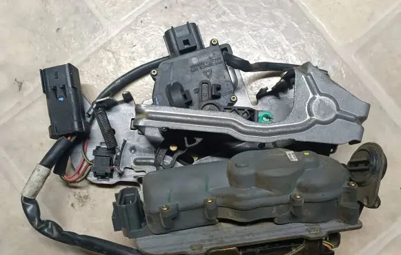 Chrysler Grand Voyager IV Tailgate/trunk/boot lock/catch/latch