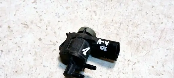 Audi A4 S4 B7 8E 8H Turbo solenoid valve 1J0906283C