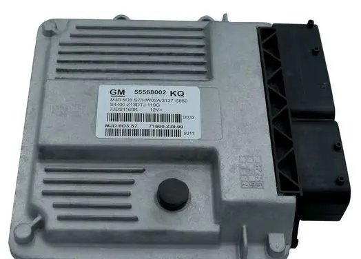 Opel Corsa D Engine control unit/module 55568002