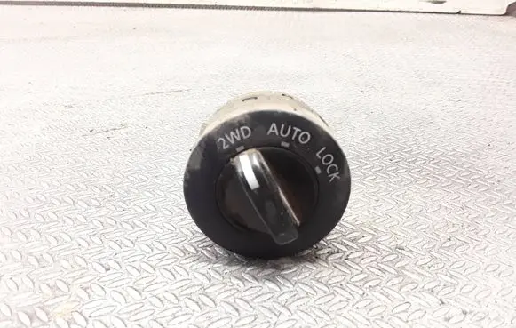 Nissan X-Trail T30 Differential lock switch 