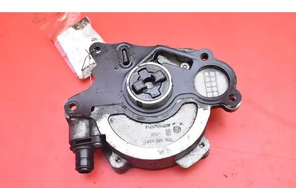 Skoda Fabia Mk2 (5J) Vacuum pump 03L100D