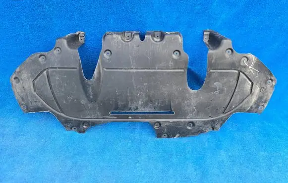BMW 5 G30 G31 G38 Fuel tank bottom protection 9448790 51759448790