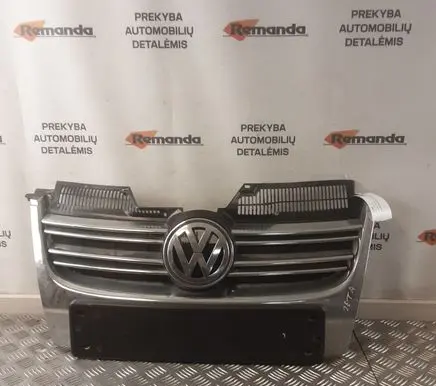 Volkswagen Jetta V Front bumper upper radiator grill 1KD853651