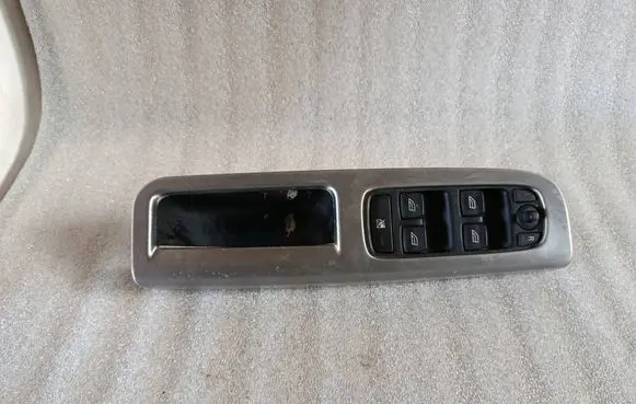Volvo S40 Electric window control switch 30658444 30658445 30658446