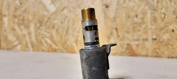 Mitsubishi Outlander Camshaft vanos timing valve K5145591