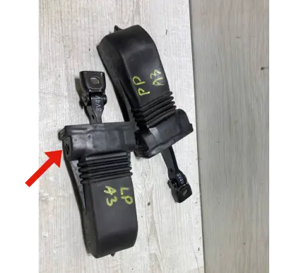 Audi A3 S3 8V Front door check strap stopper 8v4837249a