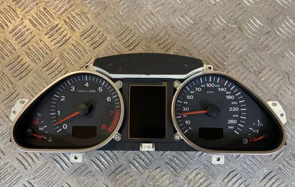 Audi A6 S6 C6 4F Speedometer (instrument cluster) 4F0920931E 4F0910930A 503000732202