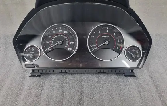 BMW 4 F32 F33 Speedometer (instrument cluster) 9232895 14369510 30045841