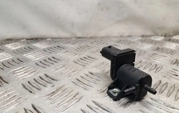 Opel Mokka Turbo solenoid valve 55574896
