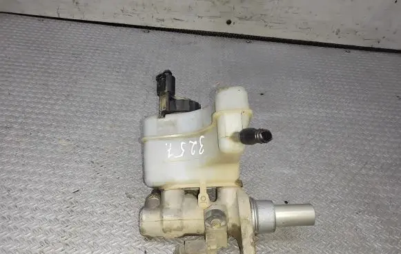 Volkswagen PASSAT B6 Master brake cylinder 5N0945459A