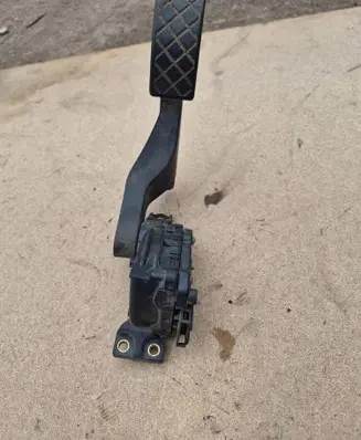 Volkswagen Bora Accelerator throttle pedal 1J1721503H