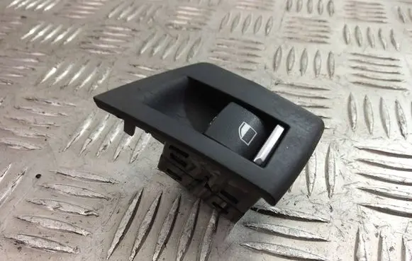 BMW 5 F10 F11 Electric window control switch 9241949