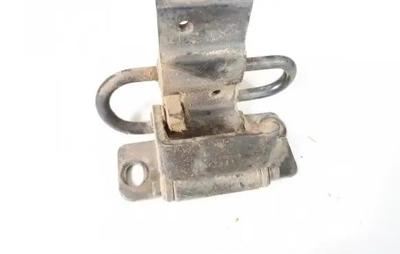 Audi A4 S4 B5 8D Rear door lower hinge 4a0833412a