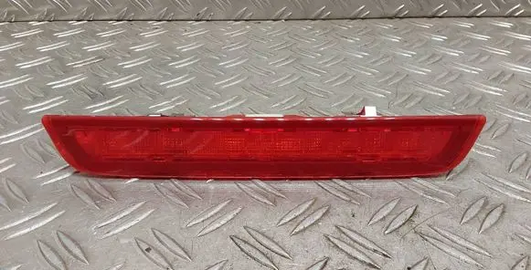 Toyota Yaris Third/center stoplight 815700D152