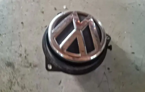 Volkswagen Polo V 6R Tailgate opening switch 