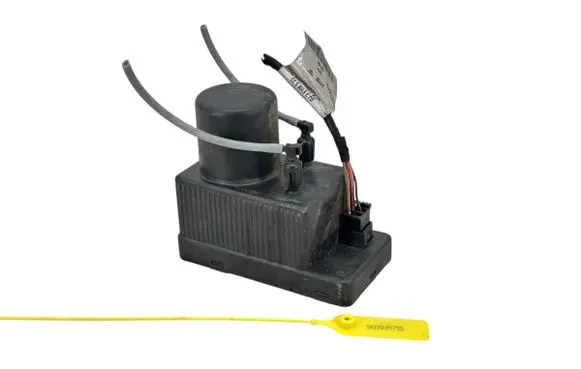 Mercedes-Benz C W203 Central locking vacuum pump 2038000048