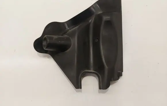 Volkswagen Transporter - Caravelle T5 Battery tray heat shield 7H0915437