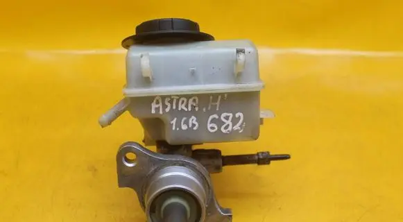 Opel Astra H Master brake cylinder 32067271B
