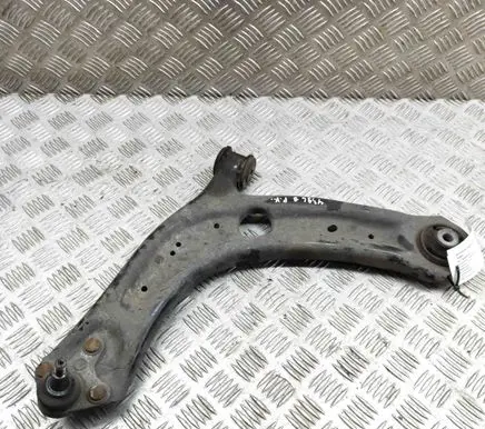 Volkswagen PASSAT B8 Front lower control arm/wishbone 3Q0407151J