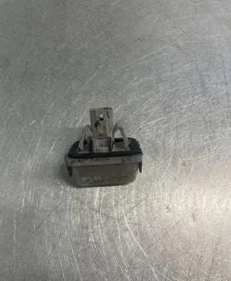 Mazda 6 Number plate light 13061971