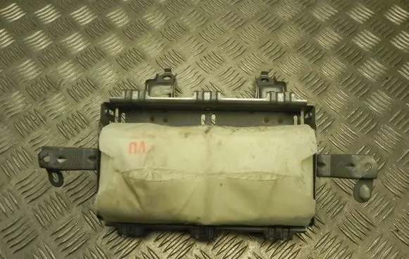 Toyota Prius (XW30) Passenger airbag 7396047050 M3440