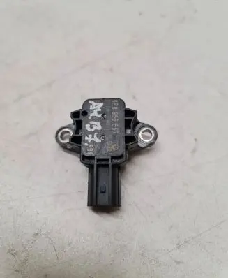 Audi A4 S4 B7 8E 8H Airbag deployment crash/impact sensor 8P0955557 011337 090905