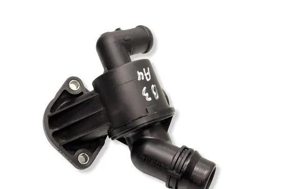 Audi A4 S4 B8 8K Thermostat/thermostat housing 03L121111AD