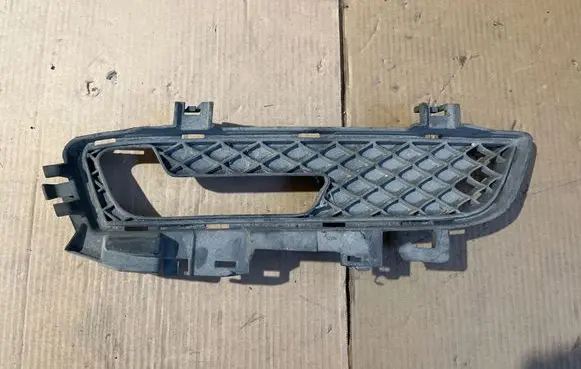 Mercedes-Benz E A207 Front bumper lower grill A2078871225