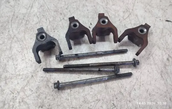 Land Rover Range Rover Evoque L538 Fuel Injector clamp holder 