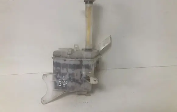 Toyota Auris 150 Windshield washer fluid reservoir/tank 060851252
