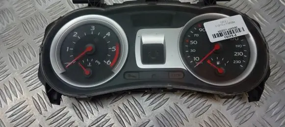 Renault Clio III Tachometer 8200305020F