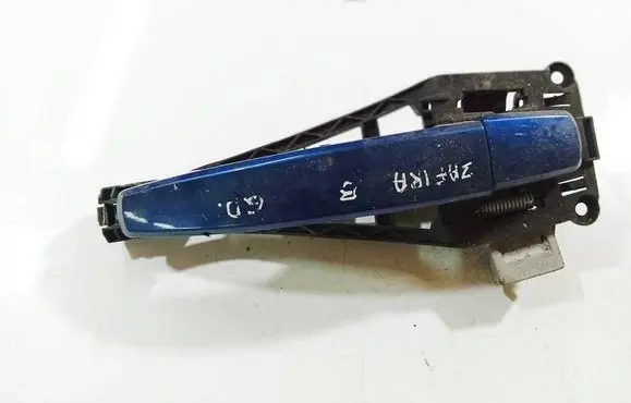 Opel Zafira B Front door exterior handle 