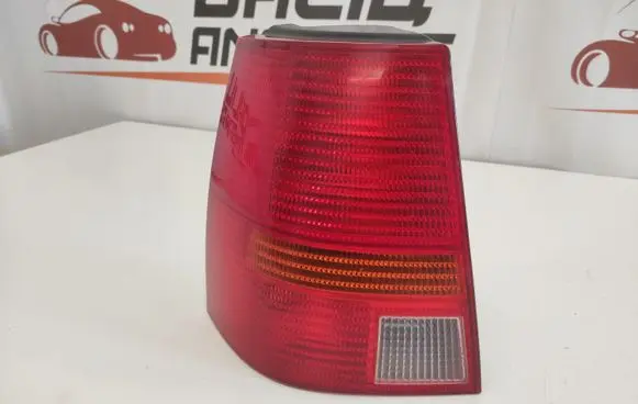 Volkswagen Golf IV Rear/tail lights 1J9945095