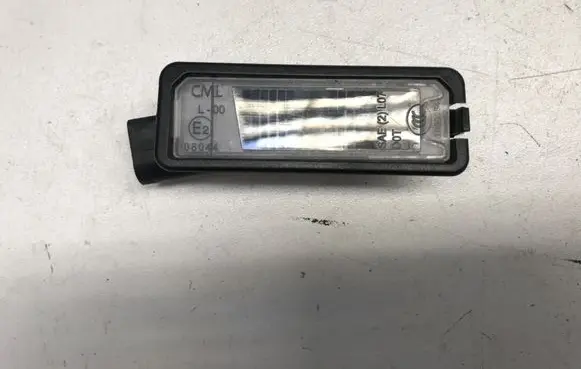 Volkswagen Golf VII Number plate light 1K8943021