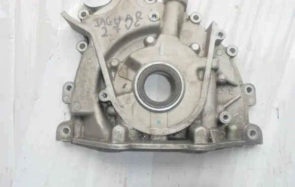 Jaguar XF Oil pump 4R8Q6600AE