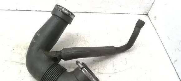Mercedes-Benz C W203 Intercooler hose/pipe A6110940108 606736 9639881