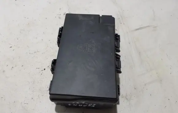 Dodge Durango Fuse module 68425215AB